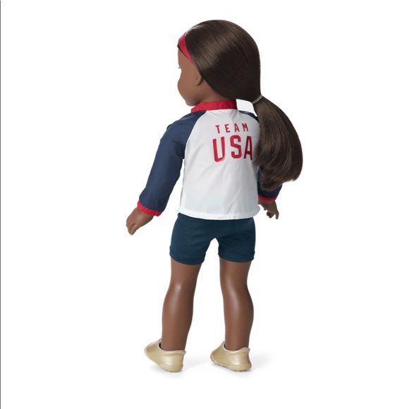 American Girl Team USA Medal Ceremony Set - Picture 3 of 4